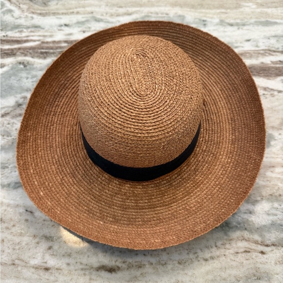 Helen Kaminski Newport Raffia Hat Tan with Black Ribbon and Bow Nougat/Midnight main image 9